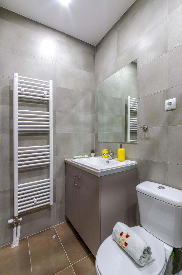 Renovated 2Bd House Close To Pireus Port Esterno foto